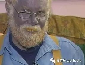 不断说胡话，总说胡话 